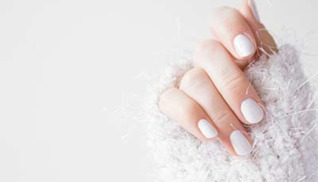 Manicure-At-Home-With-Privai